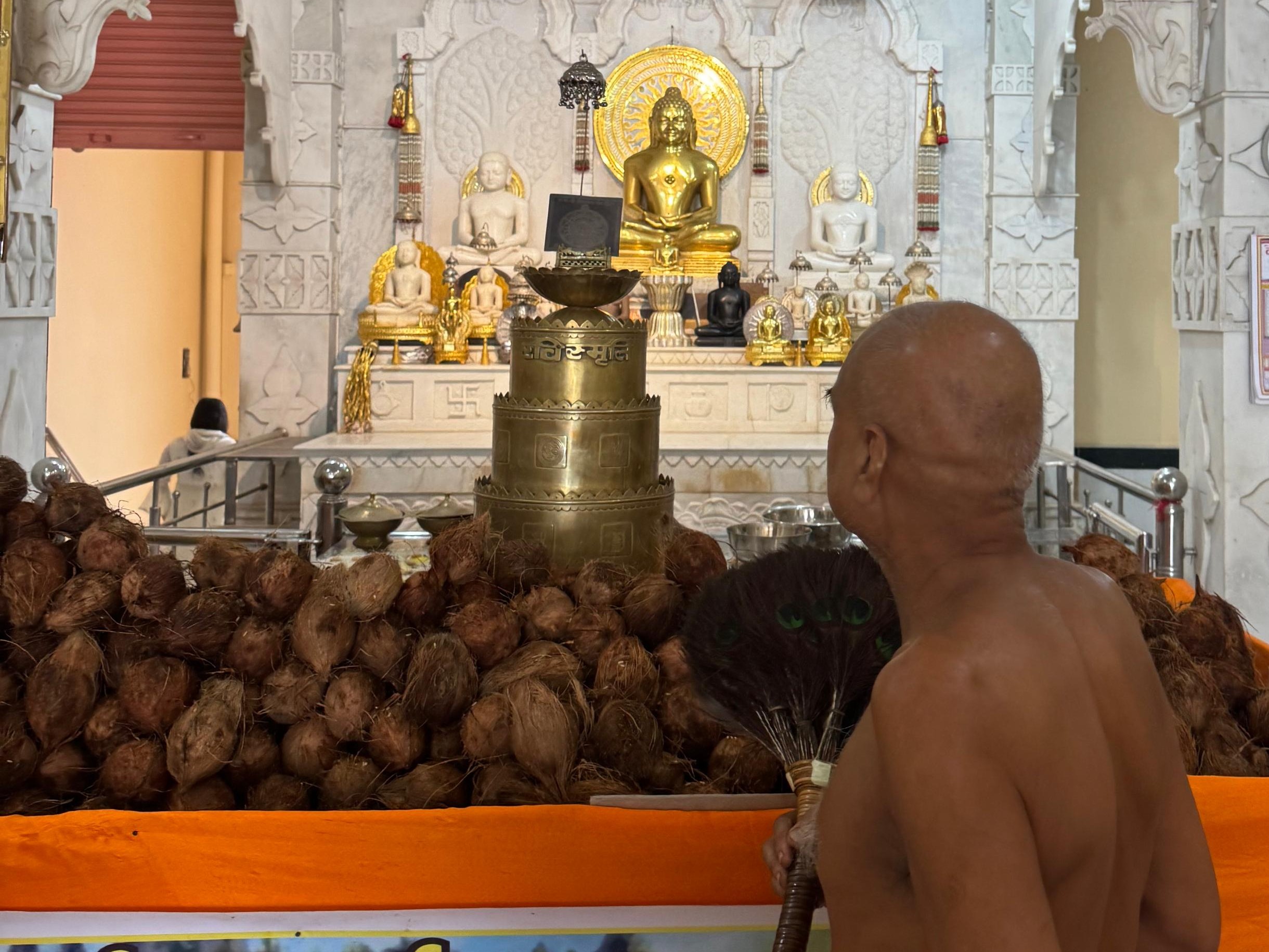 Sacred Jain art of Shreyansanath Bhagwan